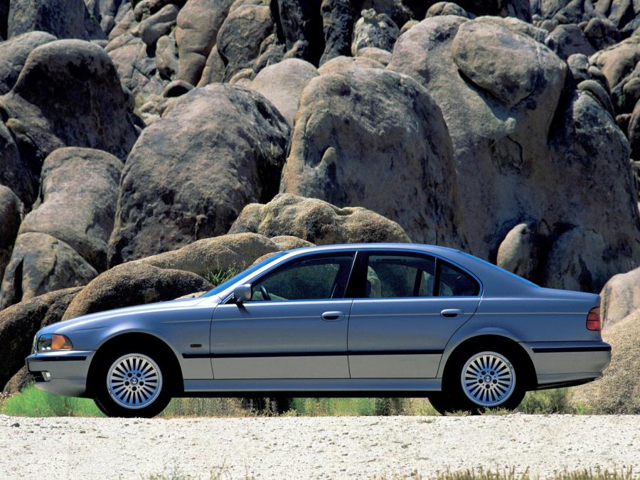  BMW 5-Series Sedan 1995 года  (фото 23 из 26)